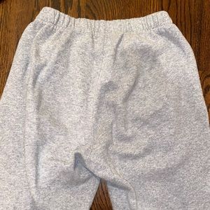 BRANDY MELVILLE GRAY SWEATS OS